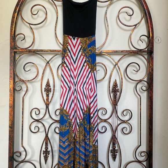 Strapless maxi dress. Lightweight - Picture 2 of 3